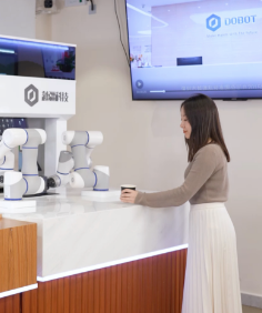 越疆,越疆科技,越疆機器人,越疆官網,dobot,協作機器人,越疆協作機器人,協作機械臂,協作機械手,自動化機械臂,協作機器人品牌,協作機器人制造商,協作機器人研發,具身智能機器人,協作機器人視覺檢測,外觀尺寸與缺陷檢測,PCB 缺陷檢測,零部件測量,車身漆面檢測,多品種定制生產,產線效率,作業空間,即插即用的視覺組件,圖形化編程-新零售